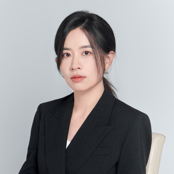 王帅(Suya Wang),东西互动 westOeast 合伙人,《高价值出海》作者,前奥美中国整合营销负责人